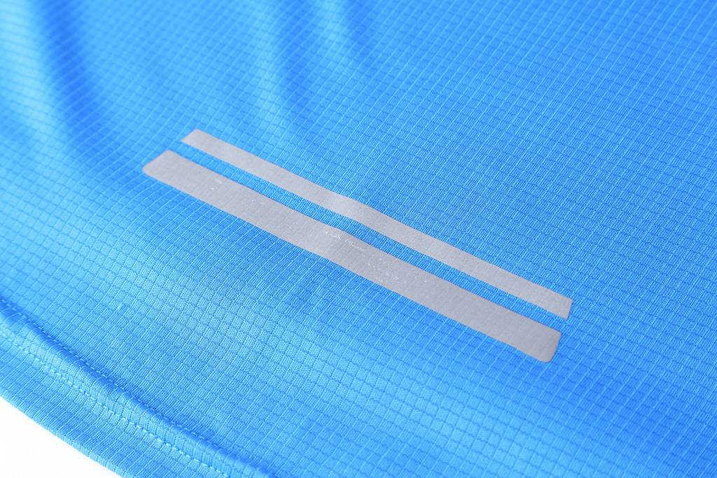 2020新款韩版宽松圆领 潮流T恤 打底衫蓝色 3D细节